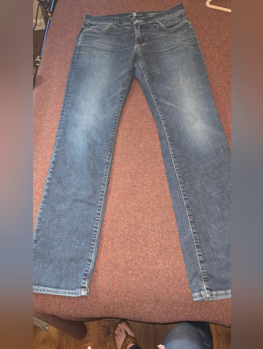 7 For All Mankind "Slimmy" Mens Jeans Size 31 Measuring 32x31 Med Wash